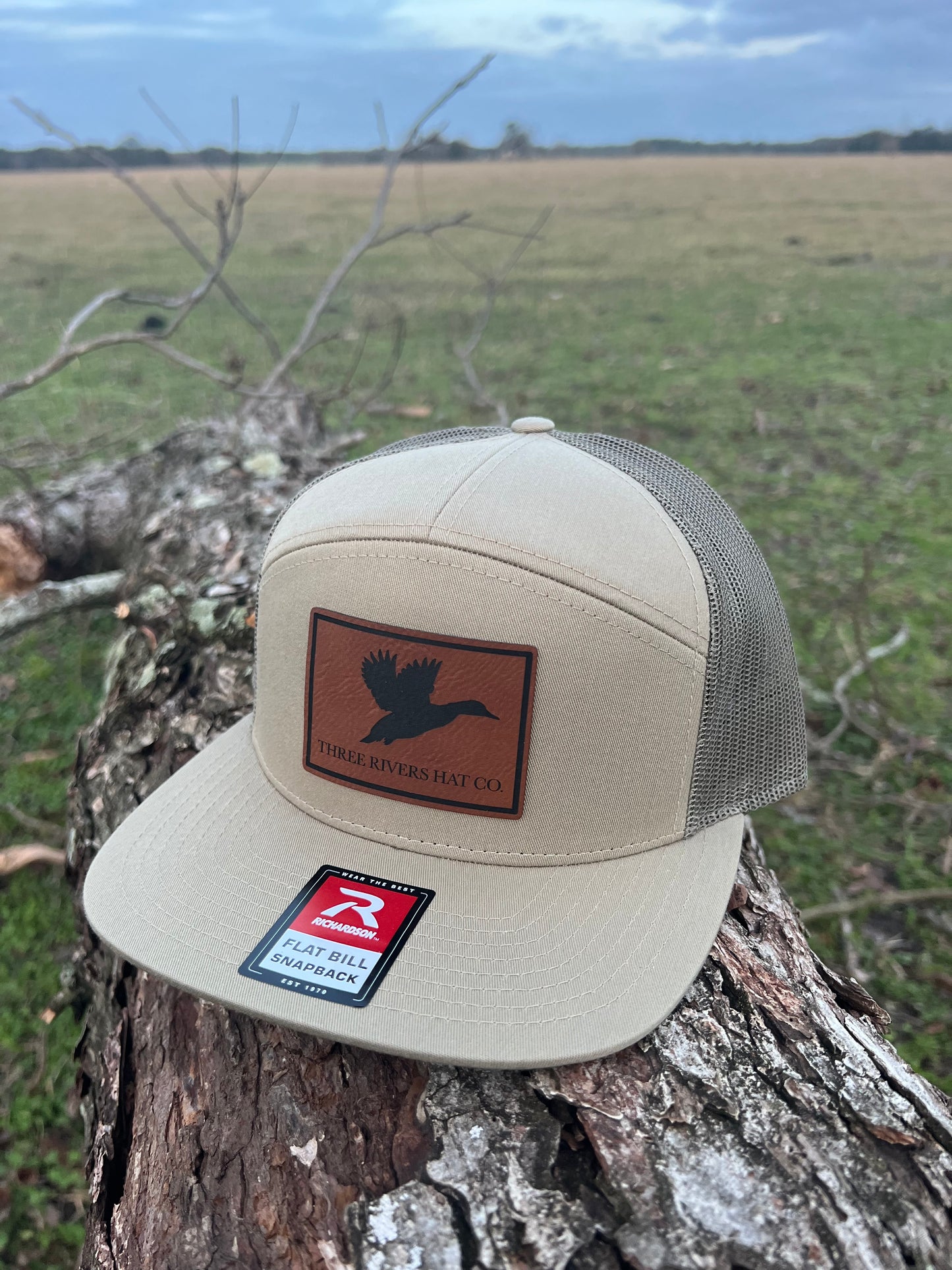 Duck Silhouette - Flatbill Snapback Hat - Richardson 168