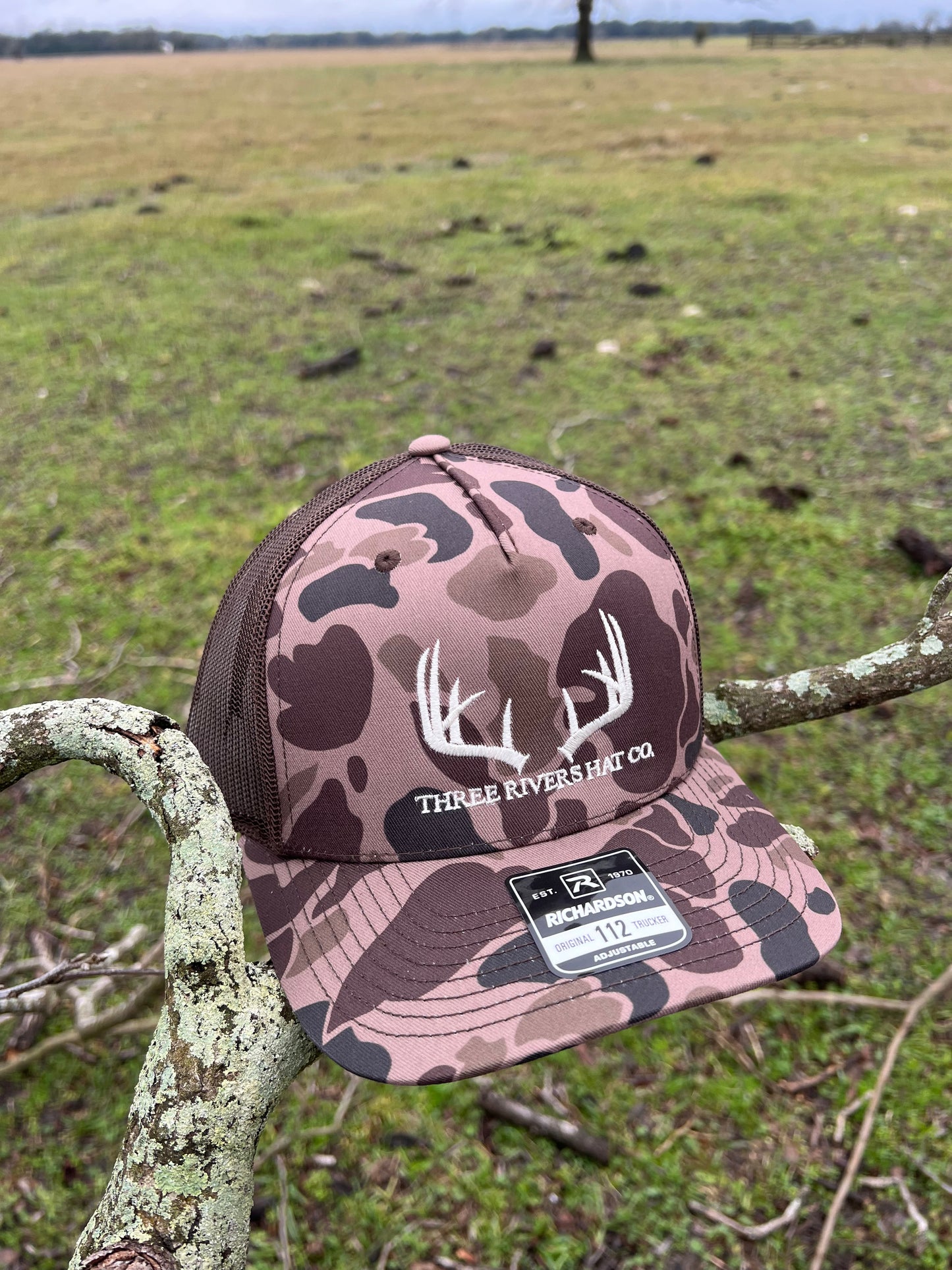 Classic Whitetail Rack - Trucker Snapback Hat - Richardson 112