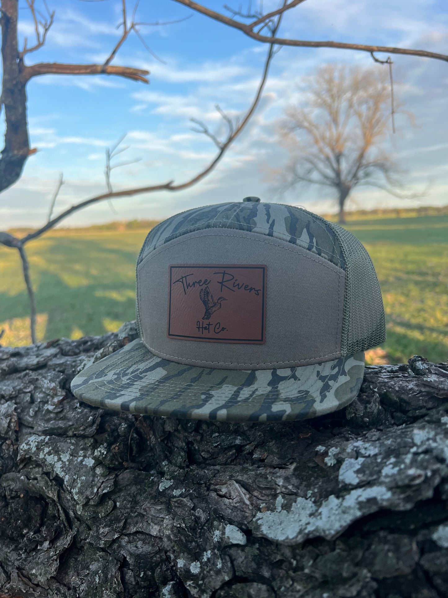 Flying Mallard - Flatbill Snapback - Mossy Oak Camo