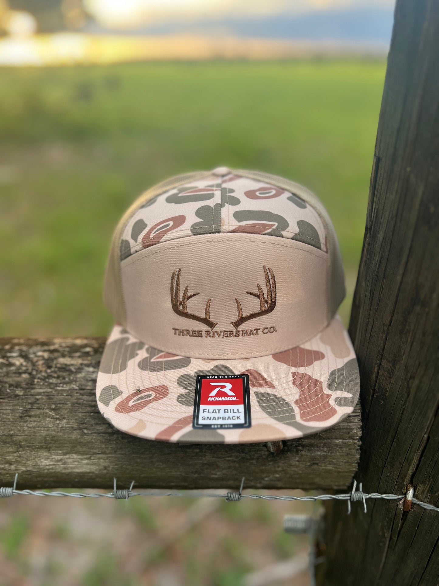 Classic Whitetail Rack - Flatbill Snapback - Richardson 168P Duck Camo