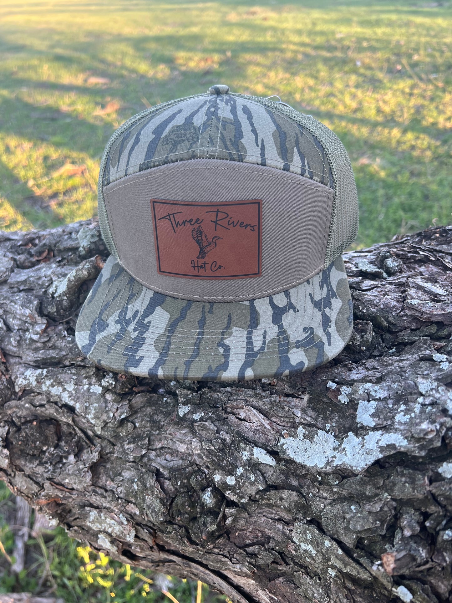 Flying Mallard - Flatbill Snapback - Mossy Oak Camo