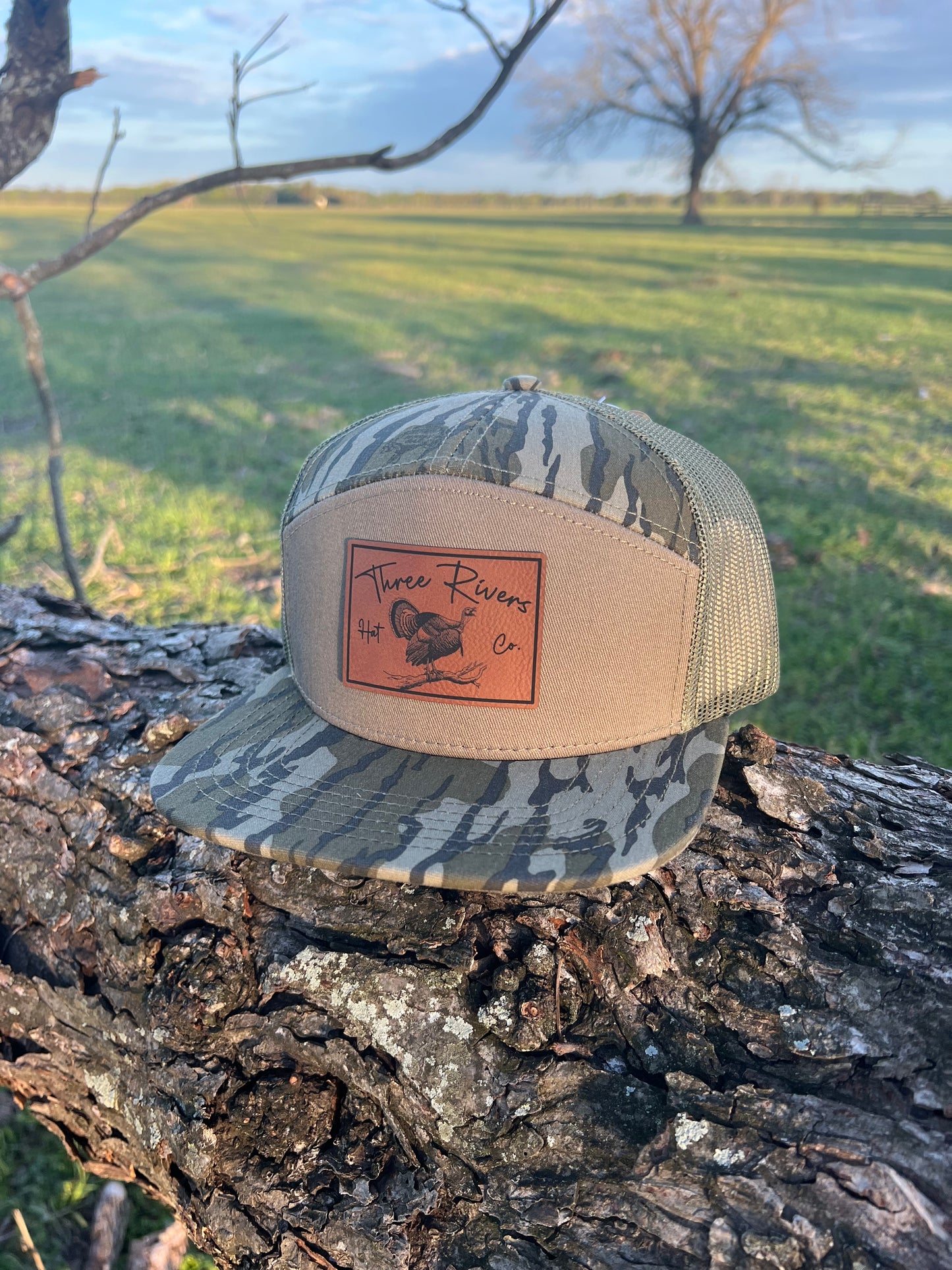 Gobbler on the Roost - Flatbill Snapback - Mossy Oak Camo