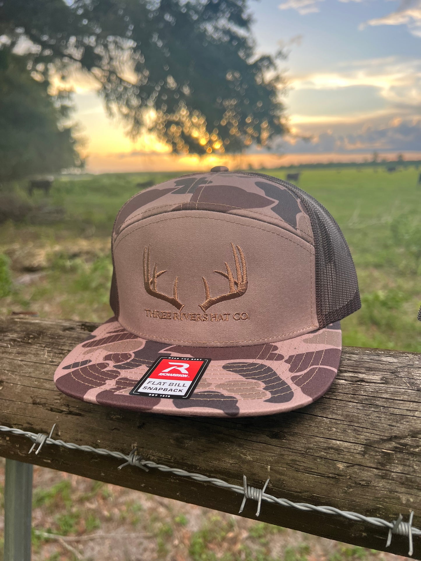 Classic Whitetail Rack - Flatbill Snapback - Richardson 168P Duck Camo