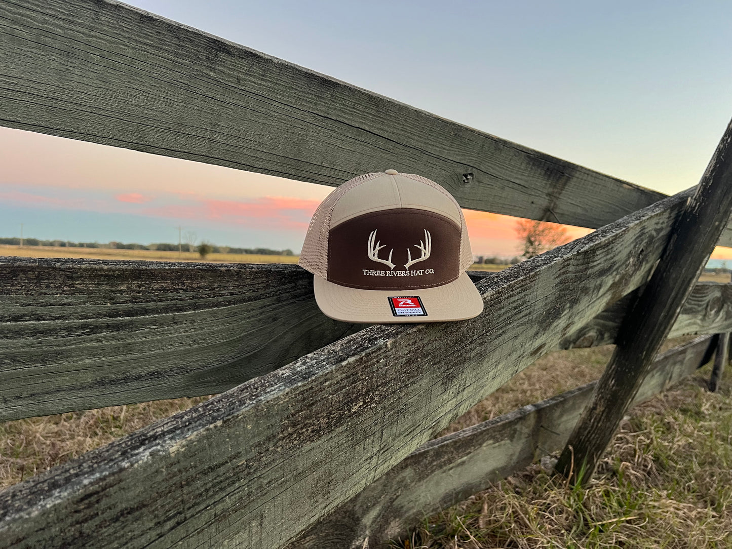 Classic Whitetail Rack - Flatbill Snapback Hat - Richardson 168