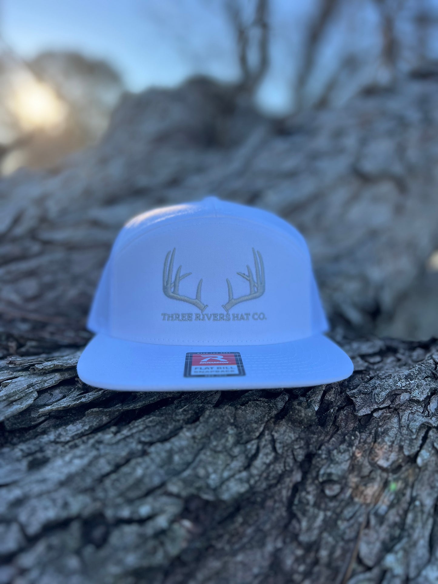 Classic Whitetail Rack - Flatbill Snapback Hat - Richardson 168