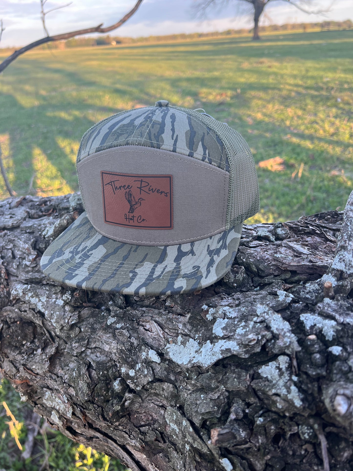 Flying Mallard - Flatbill Snapback - Mossy Oak Camo