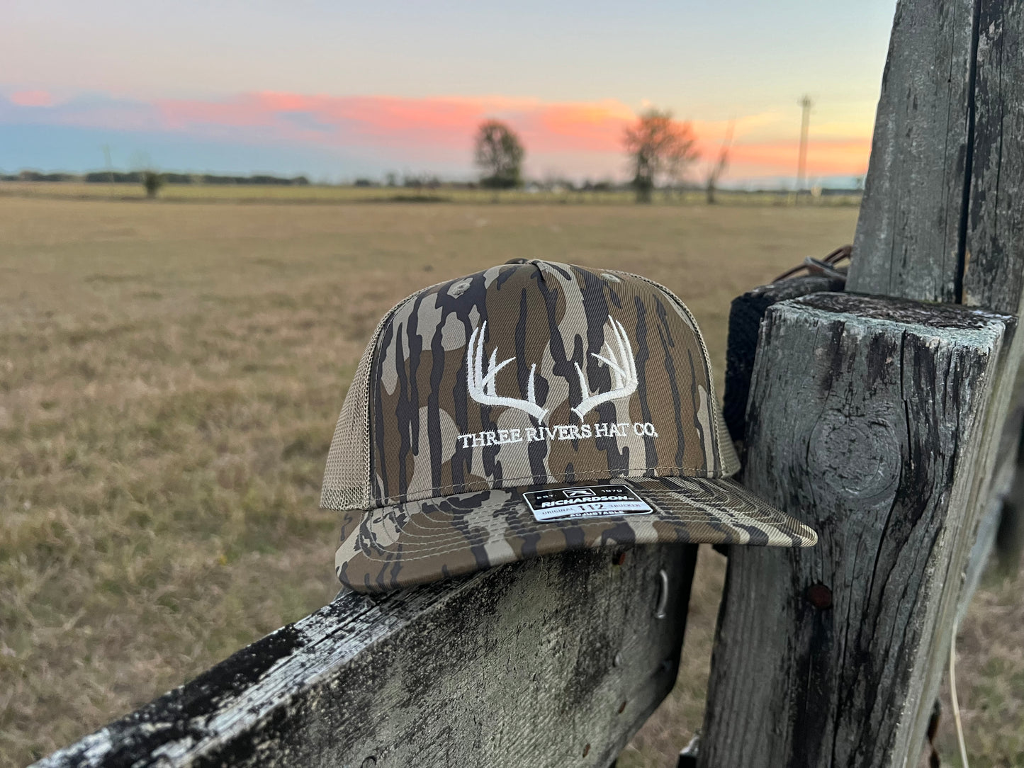 Classic Whitetail Rack - Trucker Snapback Hat - Richardson 112