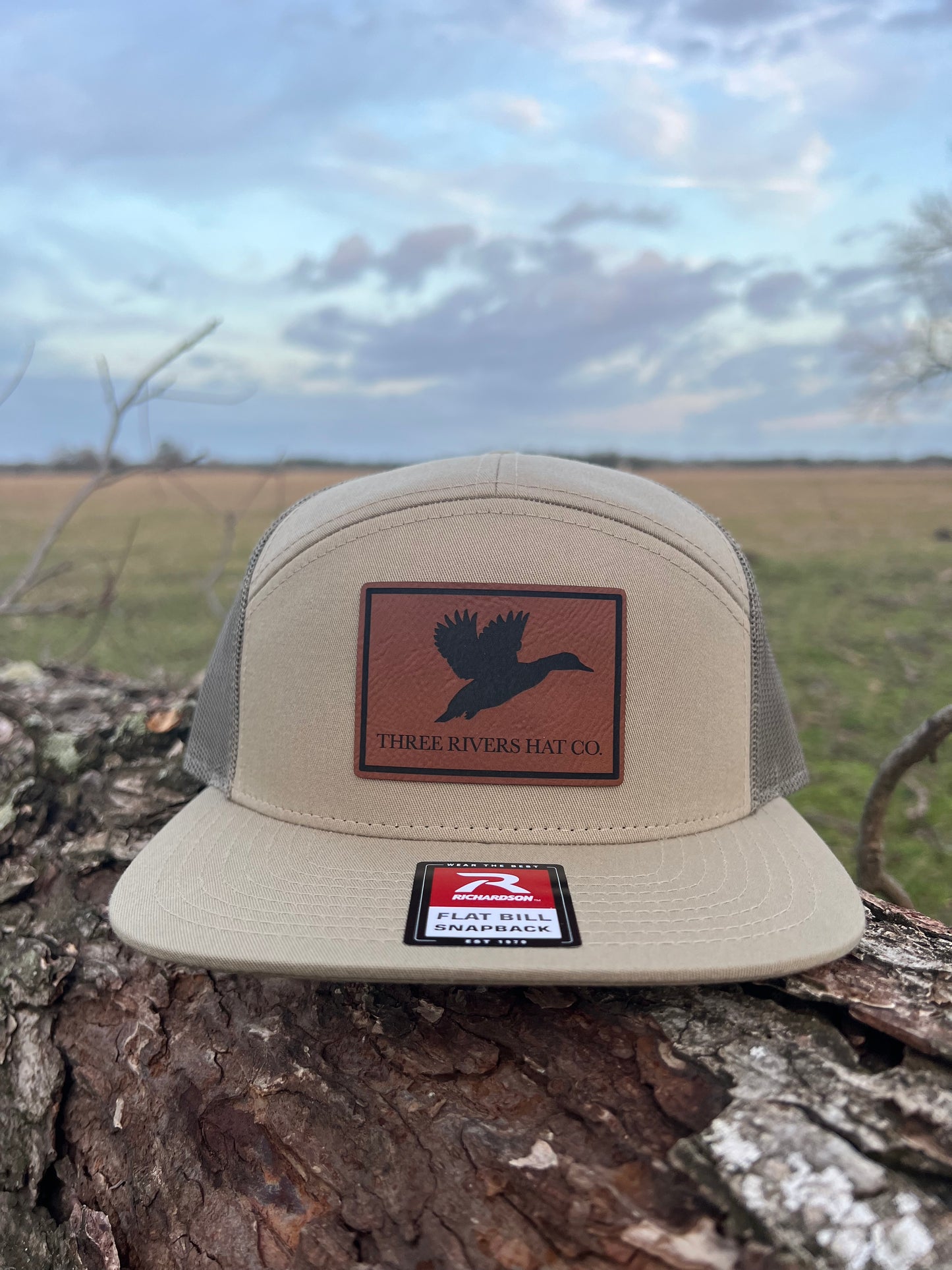 Duck Silhouette - Flatbill Snapback Hat - Richardson 168