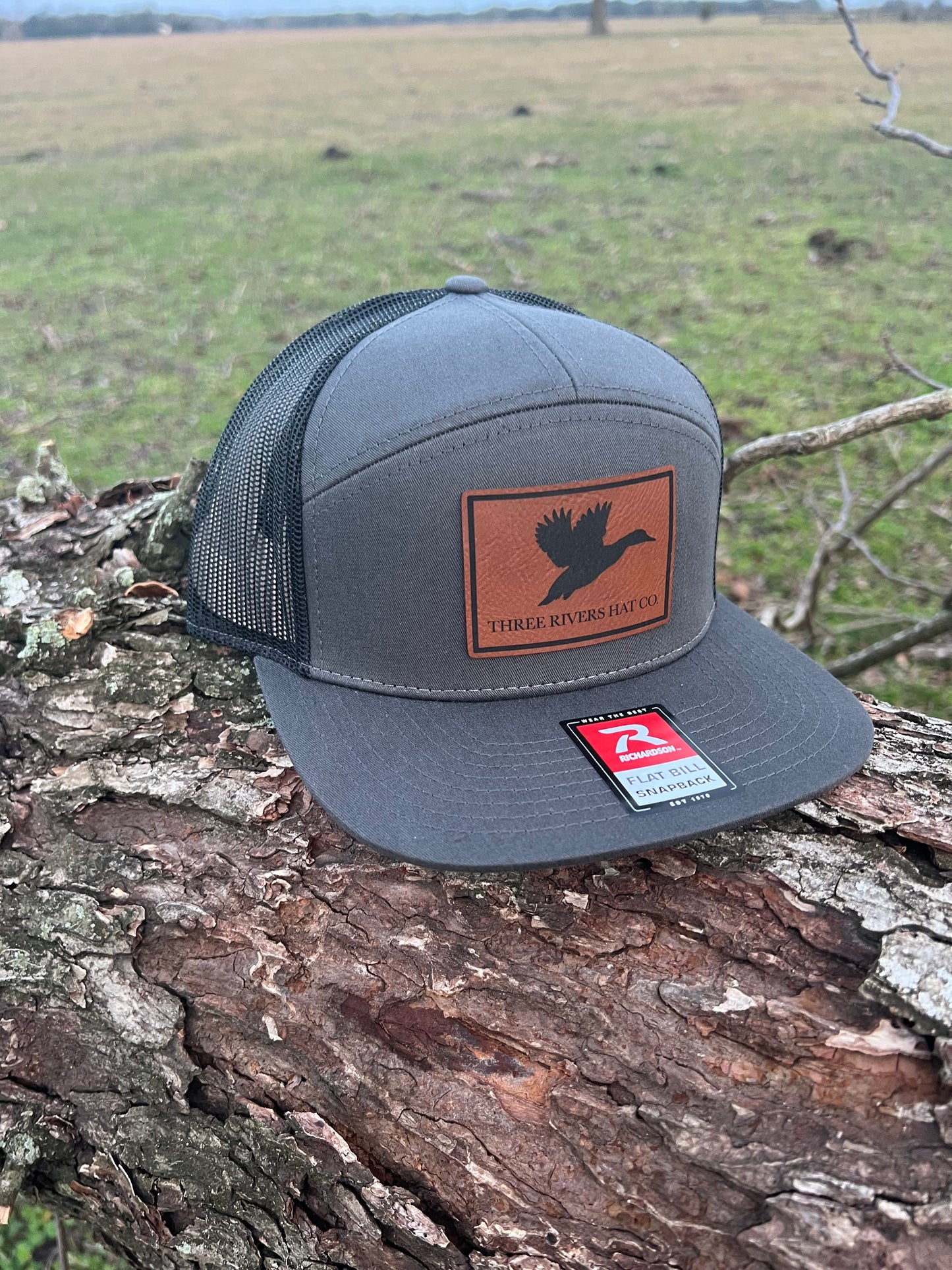 Duck Silhouette - Flatbill Snapback Hat - Richardson 168