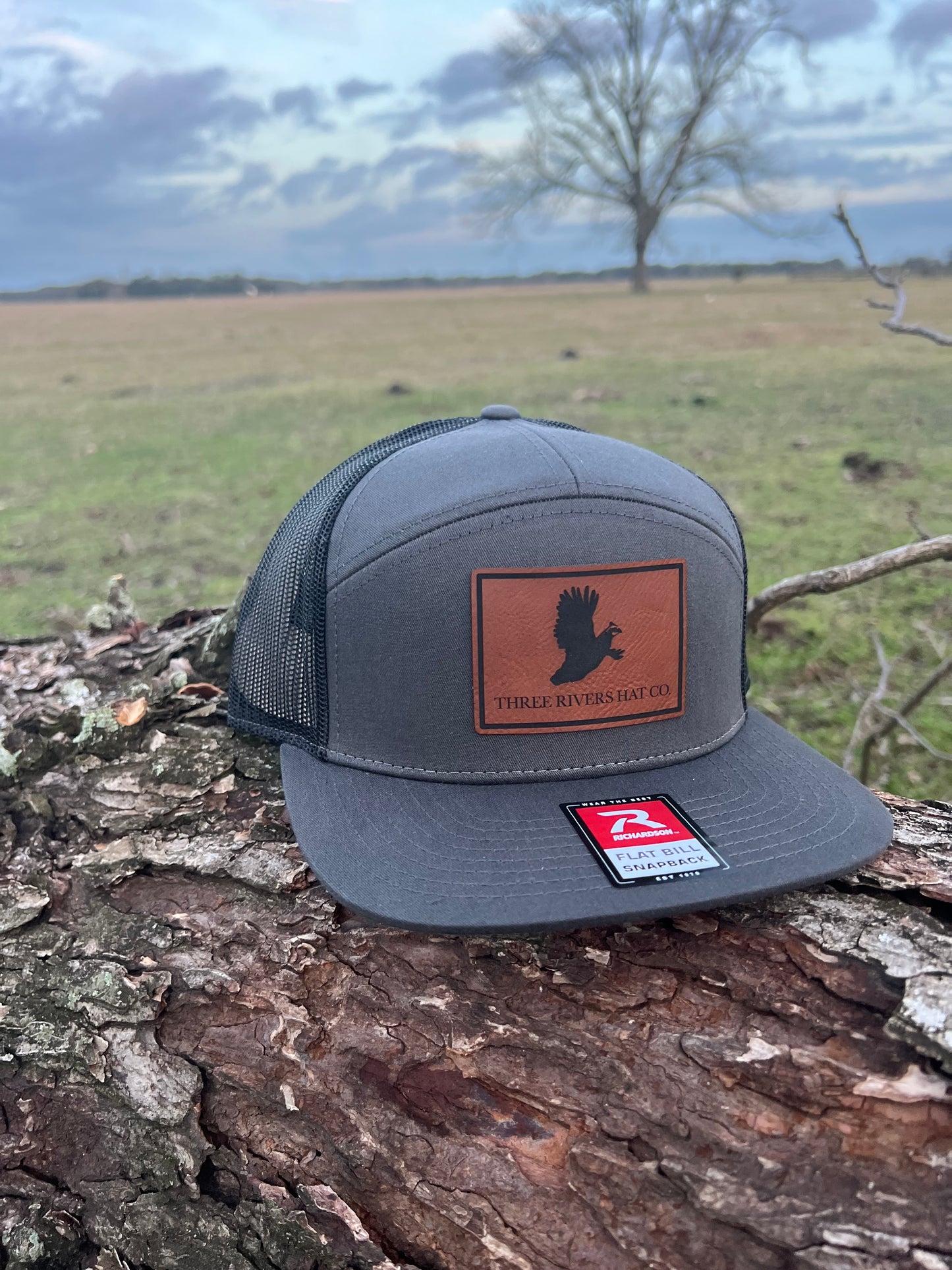 Quail Silhouette - Flatbill Snapback Hat - Richardson 168 7 panel