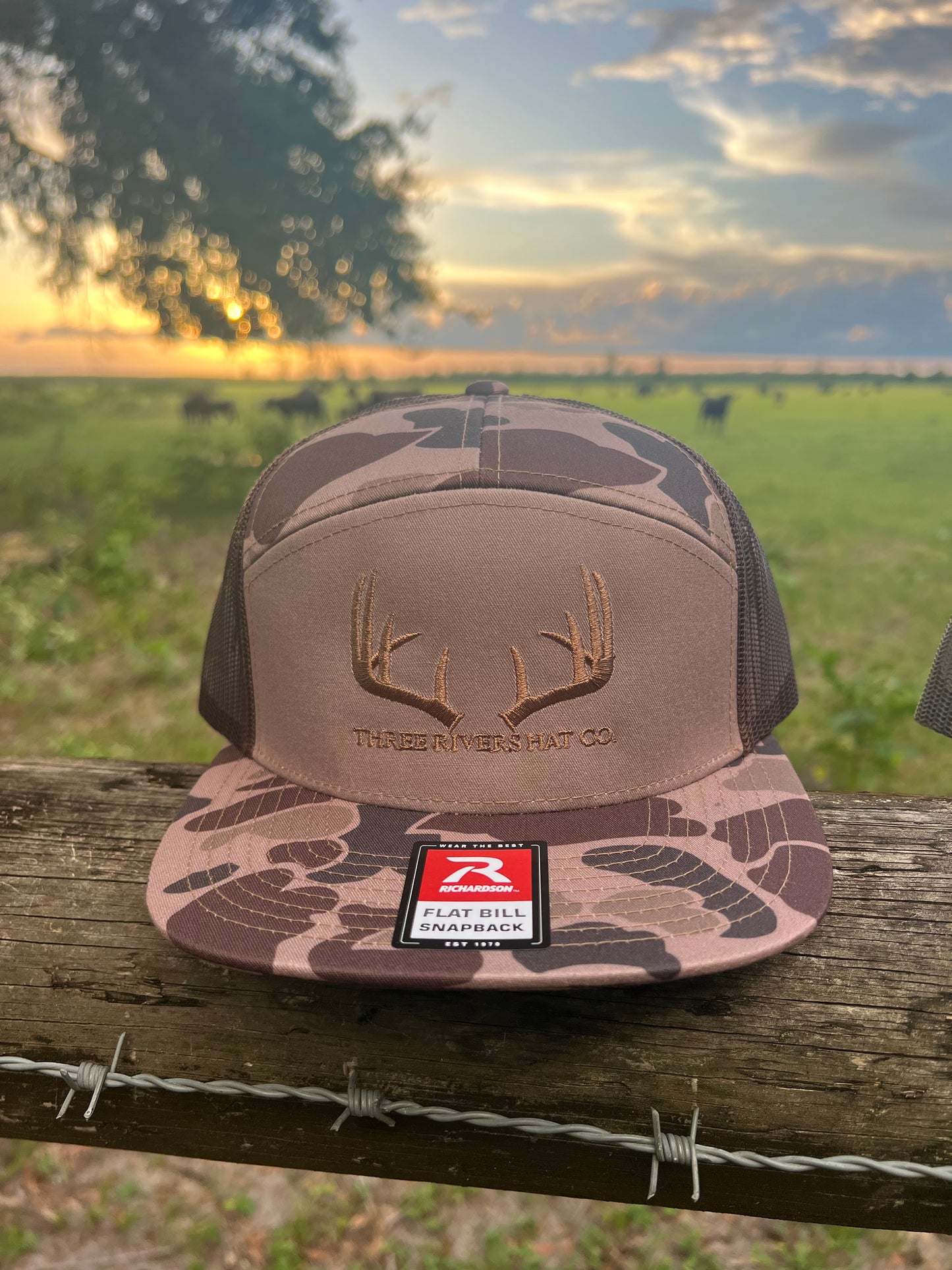 Classic Whitetail Rack - Flatbill Snapback - Richardson 168P Duck Camo