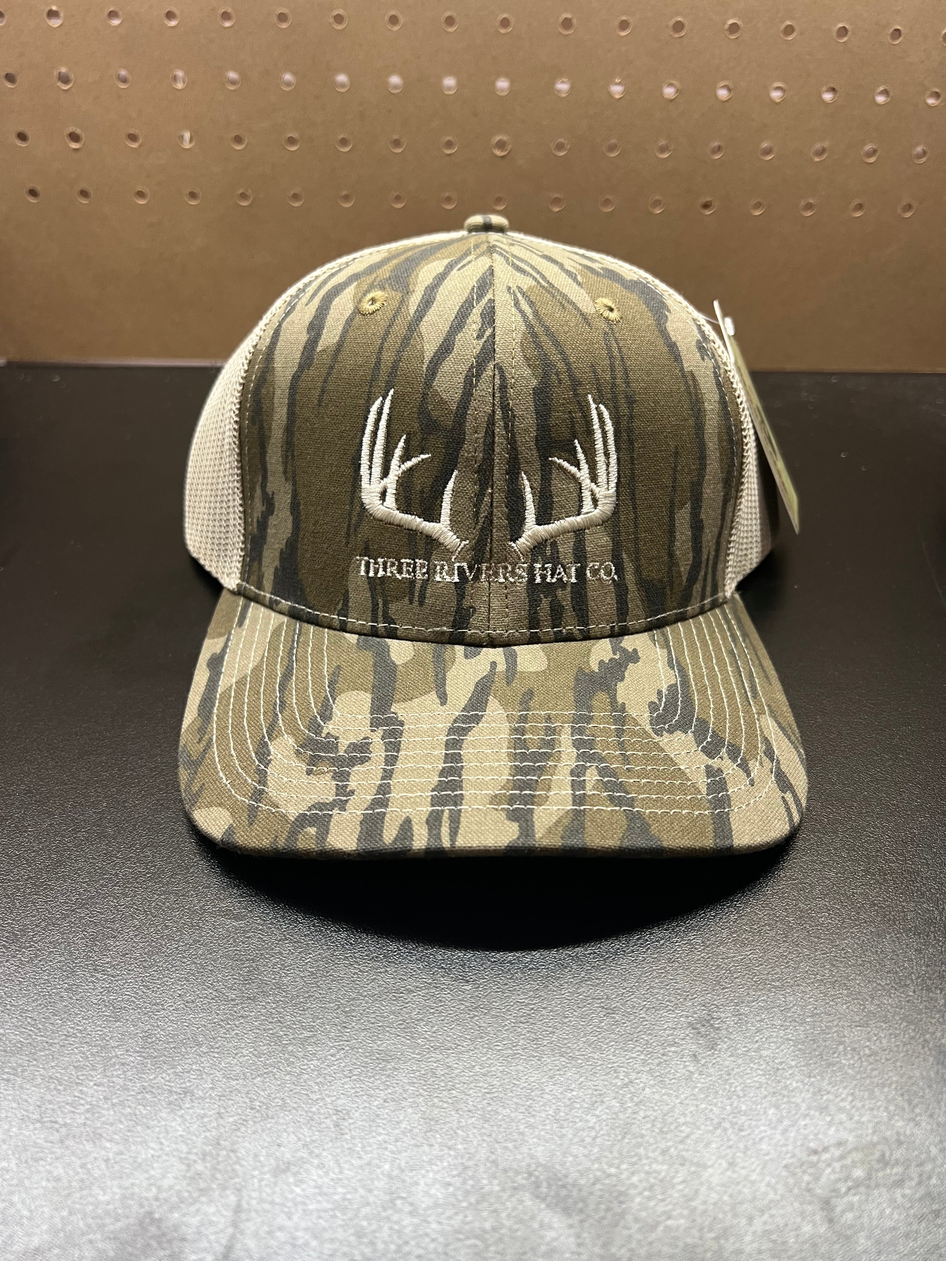 XL Fit - Classic Whitetail Rack - Trucker Snapback – Three Rivers Hat Co.
