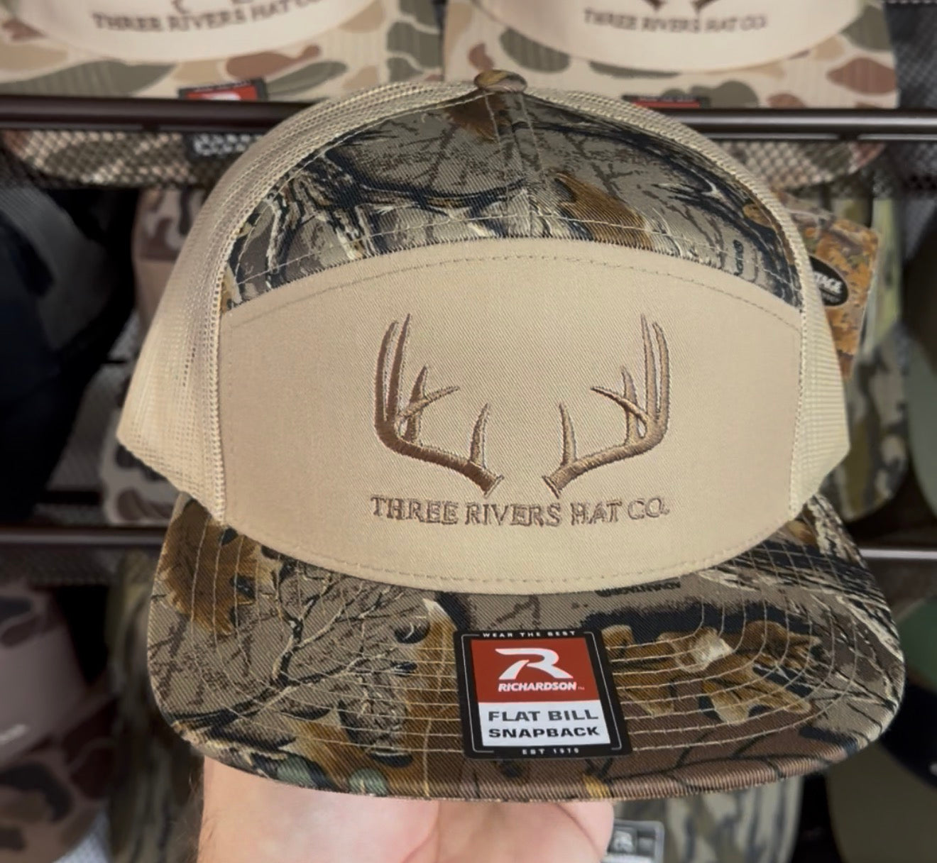 Classic Whitetail Rack - Richardson 168 7 panel Flatbill Snapback - Realtree Advatange